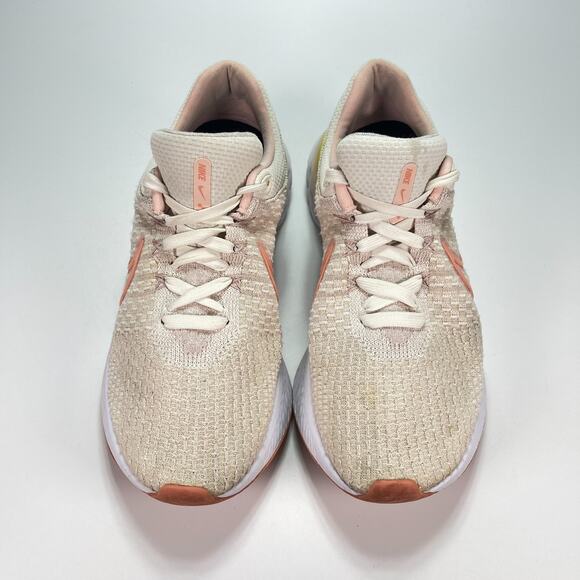 Nike React Infinity Run Flyknit 3 Pink Running Shoes DD3024-102 Women's Size 12 - Picture 3 of 10